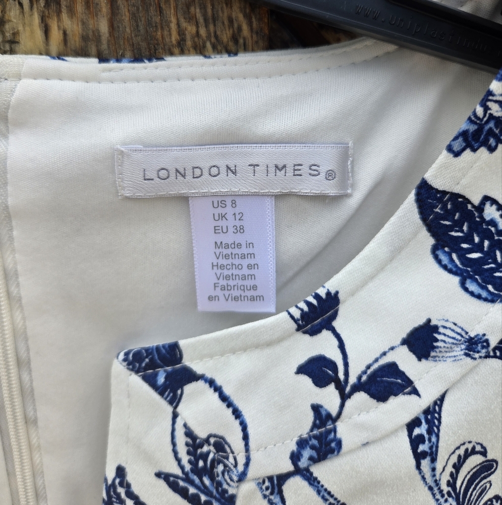 NWT London Times Floral Shift Dress - Picture 3 of 7